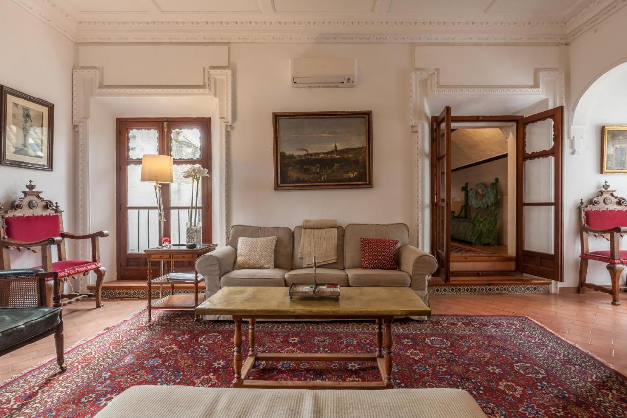 Villa Elvira, Exclusive Pool And Gardens In The Heart Of Sevilla Экстерьер фото